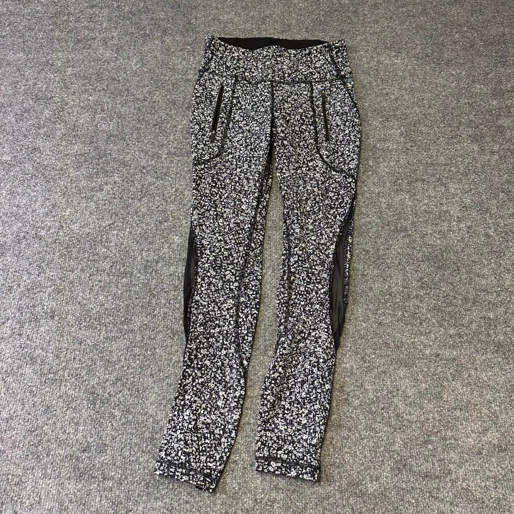 Lululemon Leggings Womens Size 4 Black White Floral Pixel Mesh Pockets Yoga